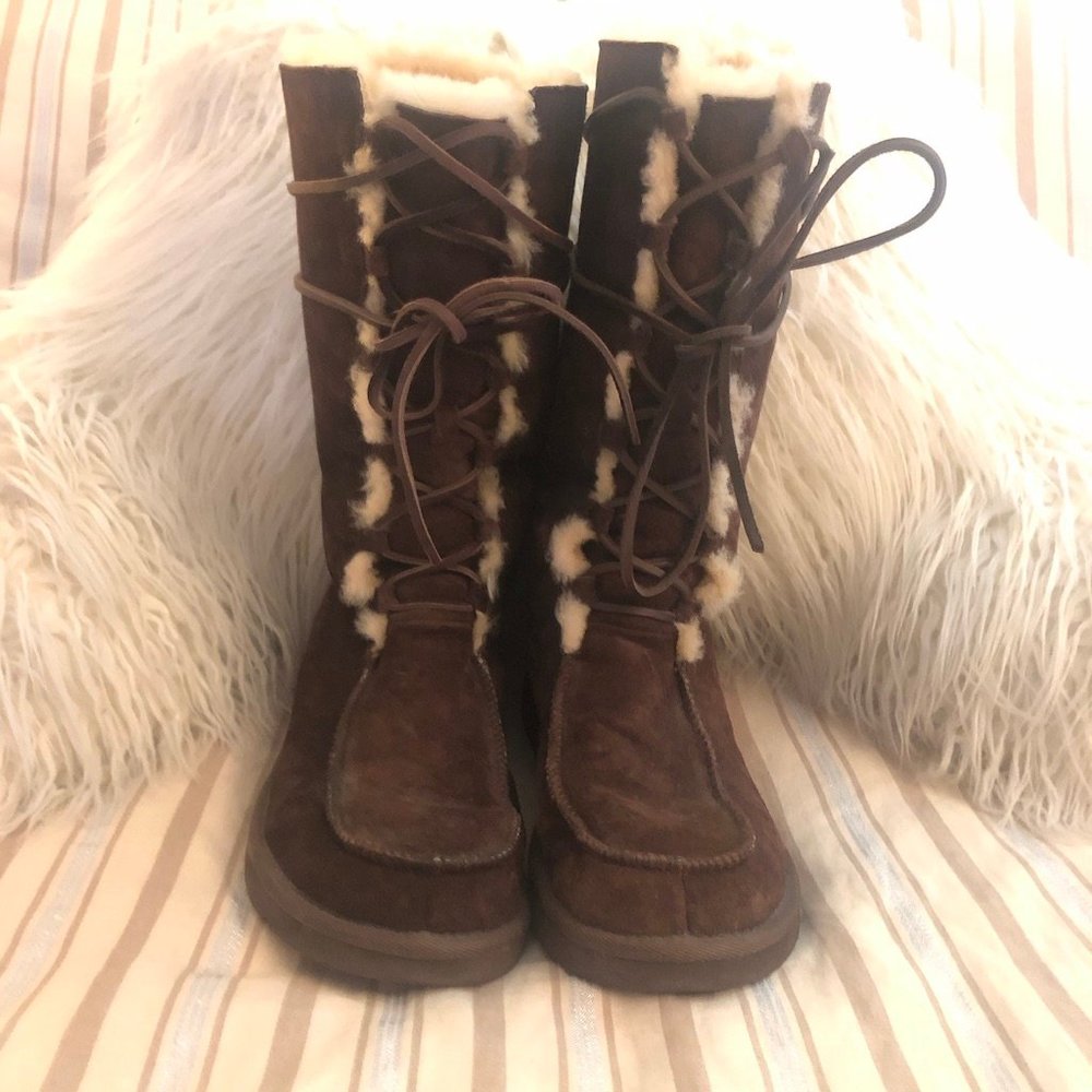 Ugg Boots Suede Brown Lace-up, shearling lined NEW